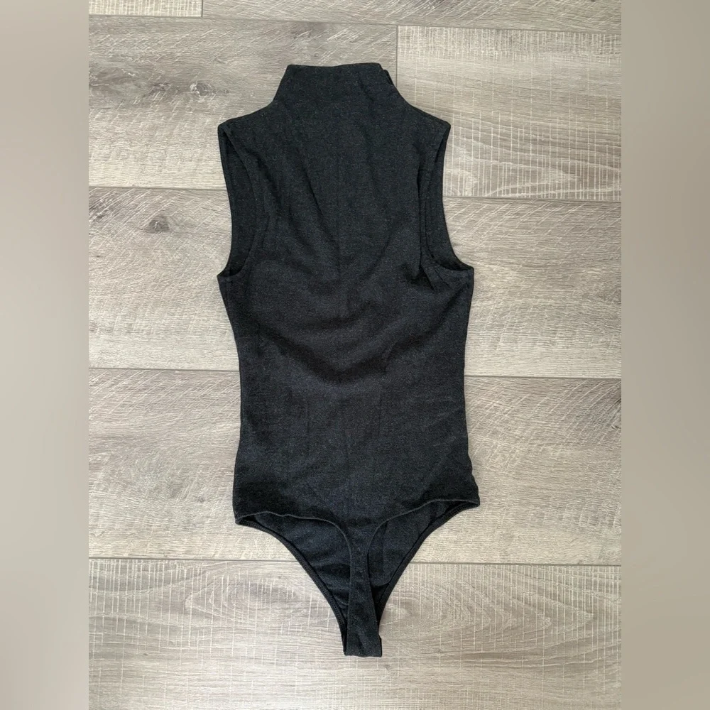 NWOT Express Body Contour Cozy Mock Neck Sleeveless Bodysuit XS Charcoal Gray - Picture 5 of 5